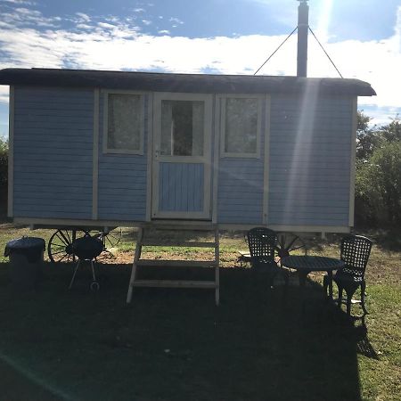 Elton Barn Fishery & Retreat ノッティンガム エクステリア 写真