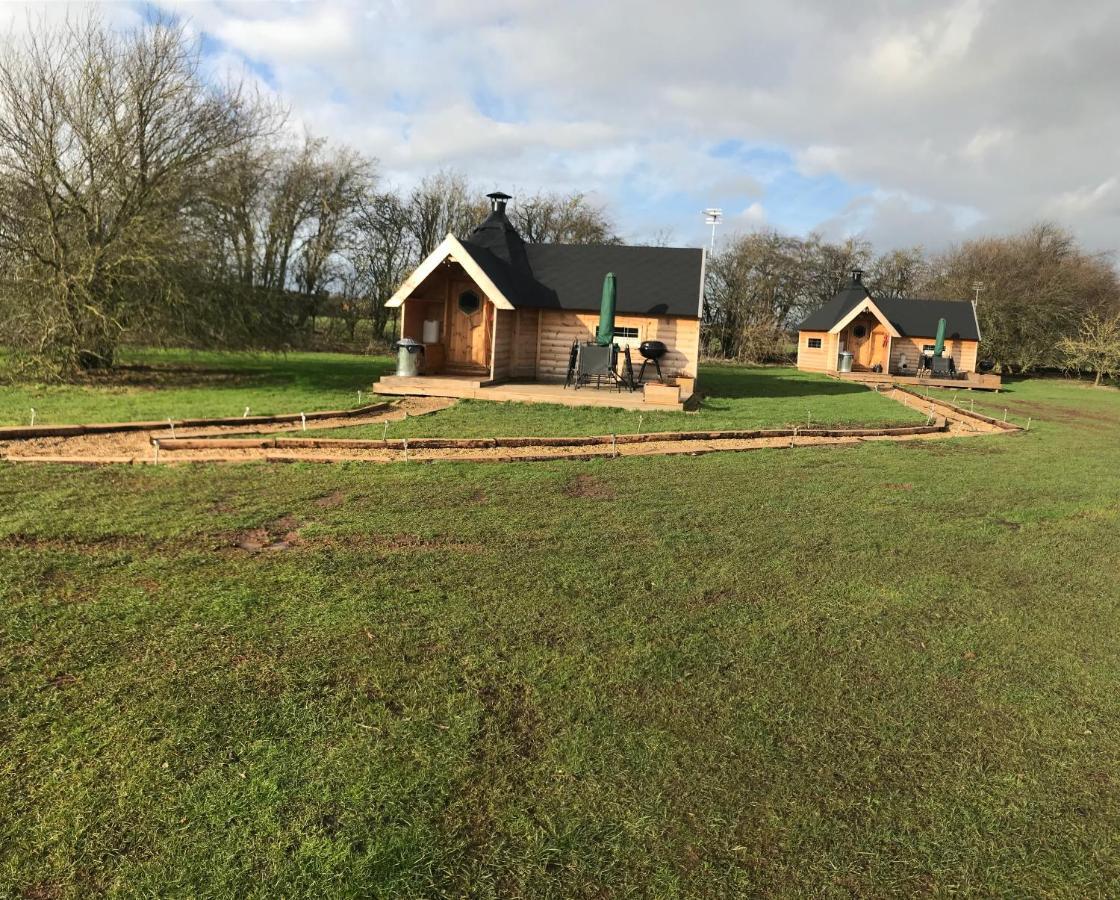Elton Barn Fishery & Retreat ノッティンガム エクステリア 写真