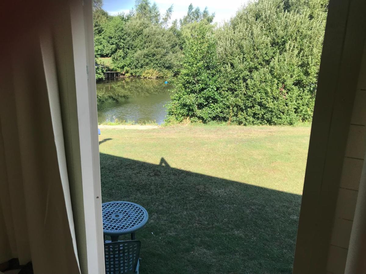 Elton Barn Fishery & Retreat ノッティンガム エクステリア 写真